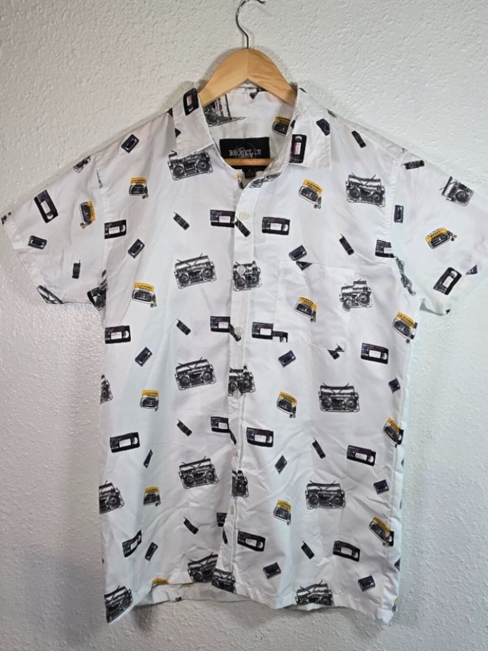 Brooklyn Standard Button Up 80's Technology